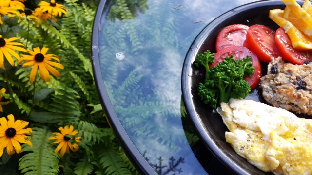 Breakfast in the garden